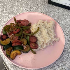 This was DEEE-lish! I forgot to add the minced garlic and it was still bomb! I used Mrs. Dash Salt-free instead of the herbs and a little bit of Kinder’s “The Blend” 🤌🏻 absolutely scrumptious