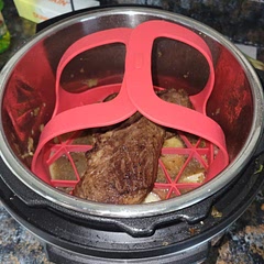 Condensed from 8 to 4 servings - used a few extra seasonings & topped with ketchup. Delicious!