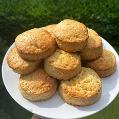 They are delicious, I added a zest of a lemon to the sugar and it turns out great ;)