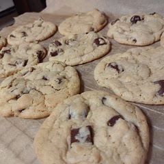 Delicious chewy cookies!