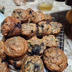 Great recipe!  Made it for my coworkers.   They loved it.  Substituted some dates for maple syrup when I mixed wet ingredients in the blender.