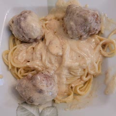 -I added some spaghetti on the side
-I also added a tad more Italian seasoning
-Making the meatballs can be quite laborious, but the rest is quite simple
-Used Alfredo sauce instead of marinara as I have acid reflux
