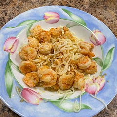 This dish was sooo good! I did not have the shrimp scampi mix but used minced garlic, onion salt, crushed red pepper instead…I also used white wine w/ lemon cooking wine…the scampi sauce was fantastic!