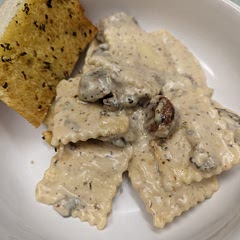 Excellent mushroom alfredo sauce! Served mine with frozen cheese ravioli, Italian sausage and garlic bread. Toddler approved! Will absolutely make it again.