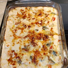 Pretty dish. Bland if you don't use extra seasonings. I used lots of pepper, a garlic/herb blend, and onion powder. 