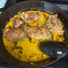 Used thighs, cherry tomatoes, added spinach! Amazing