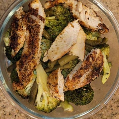 Delicious, I made my lemon butter sauce to add to the top of it. The only thing I forgot was the kale and cilantro, my mistake. 