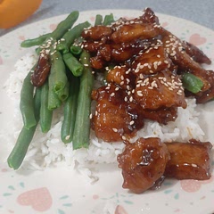 This was my first time making seitan and it was surprisingly easy! I turned half into Mongolian "beef" seitan and froze the other half. My omni bf was deeply weirded out by the dough, but he LOVED the finished product (and so did I!).