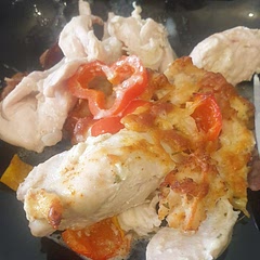 Replaced alepenios with peppers - loved it! Super moist :-)