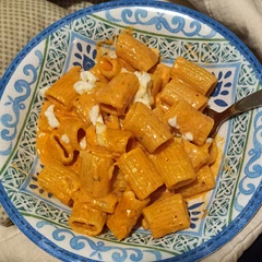 Easy and tasty. Not overly spicy.  Great when I'll need a quick meal that doesnt take a lot of ingredients. 