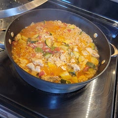 Used 2 zucchini and 1 sweet onion and Goya perfect seasoning. Good still seemed bland so i added chick Fila sauce on top maybe some other seasoning would be better 