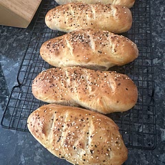 Fool proof - great recipe. Added everything but the bagel seasoning on top of the egg wash.