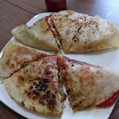 very easy and tasty
i did not have plain yogurt so i used sour cream 