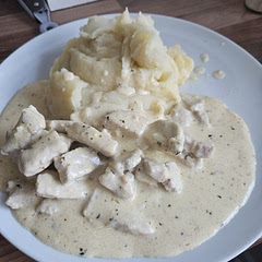 Listened to other people to double up on wet ingredients and add cornstarch to thicken sauce. Came out perfectly. Would definitelt have again!