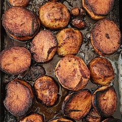 Definitely needs a bit more salt, but a sprinkle at the end seemed to cover that, delicious! 