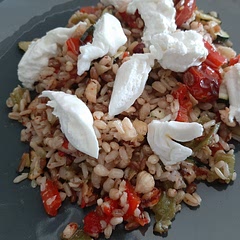 Trop bon en terme gustatif! Même pas eu besoin de mettre la sauce à la salade car la burrata de qualité a rempli son rôle. 
A refaire avec plaisir!

Petit bémol : il faut compter une heure de préparation et cuisson inclus 