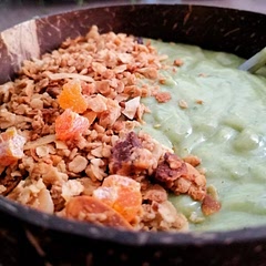 Nice breakfast smoothie. I had kept my coconut milk in the fridge so it was thicker and the smoothie is thick in itself so beware. I would probably swap with coconut water next time. Tastes good though and ideal for breakfast or smoothie bowls! 