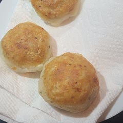 They're a little thick, but that never hurt anyone. They are very good!