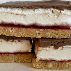 Made this today, so easy, so tasty. I had no cream, but added some coconut oil to chocolate. Will make again.