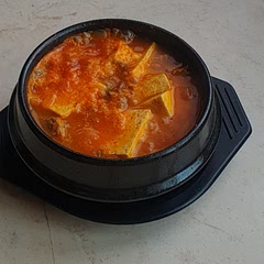 This is very delicious and very easy to do. 
