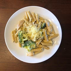 SO GOOD!! Would add a bit more cream cheese, more chicken broth than recommended since mine dried out, and used brocolli and it was great. 

Overall DELICIOUS!!