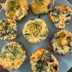 Made these using the same recipe, just changed up the veggies a bit. I added onion, bell pepper, spinach and broccoli but different variations in each of them and topped them with some cheese! Absolutely delicious!