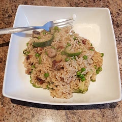 I have done this today. Photo doesn't do it justice really. It actually tasted good. I thought I had dried mint herbs but I didn't so I used coriander leaf instead. This tasted really nice but next time I will try it with mint and see if it is better or same. I had to keep an eye on the rice while it was cooking as it was getting stuck to the bottom of the pan. I used more rice (100g) as I'm a bit of a greedy person 😊
PS there was no mention what to do with the fat free yoghurt so I just put it on the side. It does help as well with the taste.
