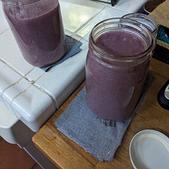 Easy to blend. Used some homemade veggie stock from two different batches, some garlic, chili powder. Came out to be a real smooth and satisfying dish.