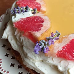 Very pretty and delicious cake! I did need to add some gelatin for the curd to harden, but overall it’s a perfect recipe.