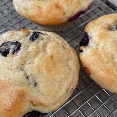 Delicious! Baked for 16 min. Add more blueberries, try doubling. Replaced oil with applesauce. Used maple syrup.