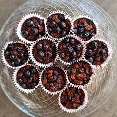 I added a little bit of maple syrup for extra sweetness and some blueberries and raisins on top