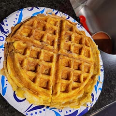 Geat gluten free option for breakfast. The possibilities are endless what all you can put in them 😋