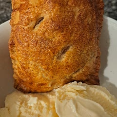It was good. I feel like it could have been better, but it was tasty. I think next time I'm going to use square roll refrigerator pie crust because I was not impressed with the texture of the crust here. I'll do it again, for sure. My husband ate so many of them! Picture with ice cream. 👍 Try it!
