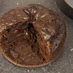 Very easy to make. Different shape because we didnt have a squared bakespring. But very nice. 