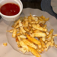 delicious! never heard of jicama but found it at harris teeter and these fries are amazing! super happy