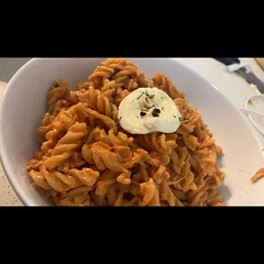 made and topped with fresh mozzarella, absolutely amazing 🤩🤩