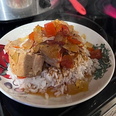 Delicious and easy meal! I do wish the sauce was a bit thicker but that might just be a preference thing. Otherwise, I served it over rice and substituted the mushrooms for red peppers. 5 stars!