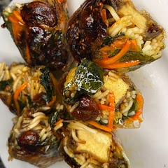 This recipe is 🔥🤤😋! I wrapped the tofu in rice paper with shredded carrots, spinach leaves, and thin spaghetti noodles, coated with oil, and cooked in the air fryer using notes from another recipe. So goooodd!!