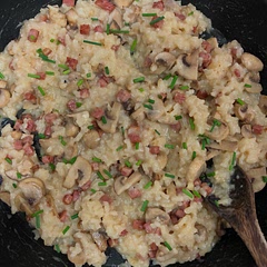 used bacon instead of pancetta 
probably should have used risotto rice but it still turned out amazing