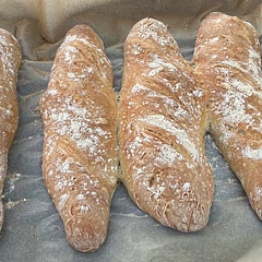 I couldn’t get them crispy. In spite of a bowl of water underneath. What did I do wrong?
Tried it twice with different cookingtimes.