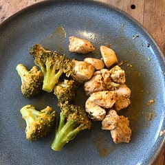 Very delicious, would recommend I had to use broccoli because there was no asparagus on the shop but still nice.