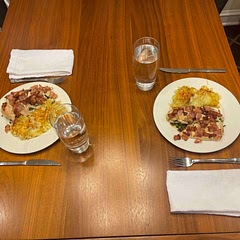 A fantastic dinner but much more complex than I thought it would be. Not for the beginner to cook.  Directions and measurement conversions would be nice if in cups.  Also not 15 minutes.
