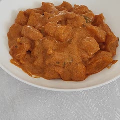 Pomodoro and basilico sauce