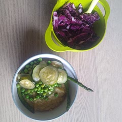 I added courgettes. Served with a fresh cabbage, vinegar, sunflower seed and ground chia seed salad 