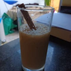 I should have used Richard's blender. But apart from the ice not being properly crashed, it's nice. 
