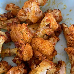 Delicious! I used ghee instead of oil. I had 270 grams of cauliflower and would put a bit less salt next time.