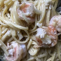 I too— did not have the spice packet— I added an extra slab of butter—- minced onion and a little crushed pepper—- with a drizzle of heavy cream. Yum.