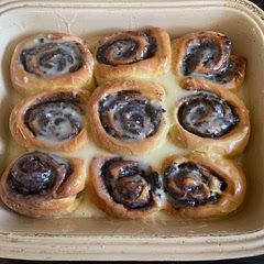taste really good, sweet and they smell amazing:)))
also changed cream cheese icing to a simple glaze ( 1 cup icing sugar, 1 tbsp melted butter, 2 tbsp milk, splash of vanilla )
