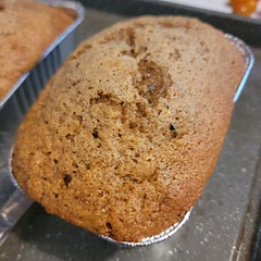 I used cinnamon applesauce instead of oil, and 2 cups of sugar, it came out delicious!!!