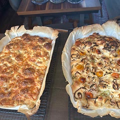 Best recipe out there! When it’s so good that becomes an addiction 🤣. Love it. One topped with cheese and oregano the other with cherry tomatoes and shallots. Yumm!